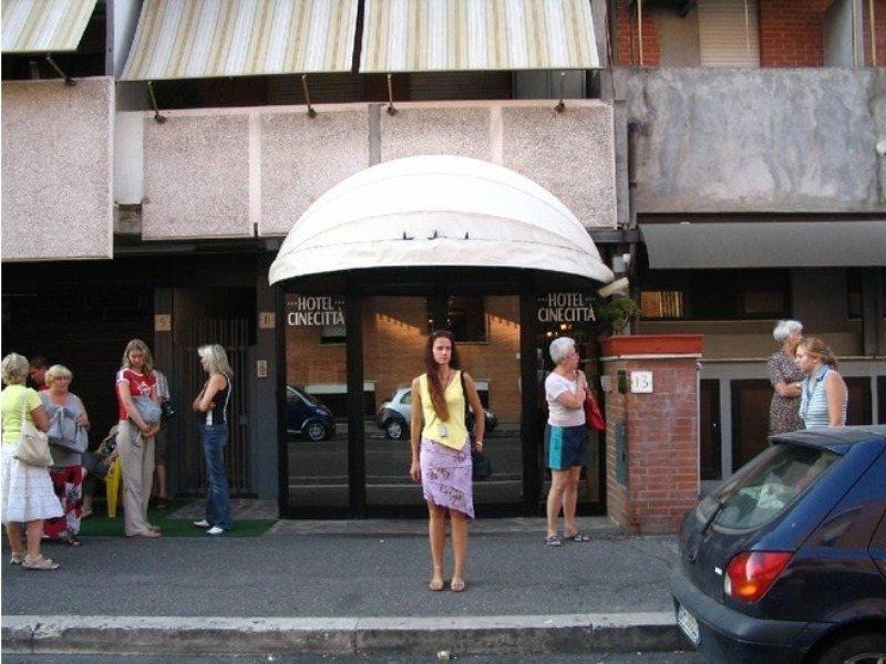 Hotel Cinecittà Roma Exterior foto
